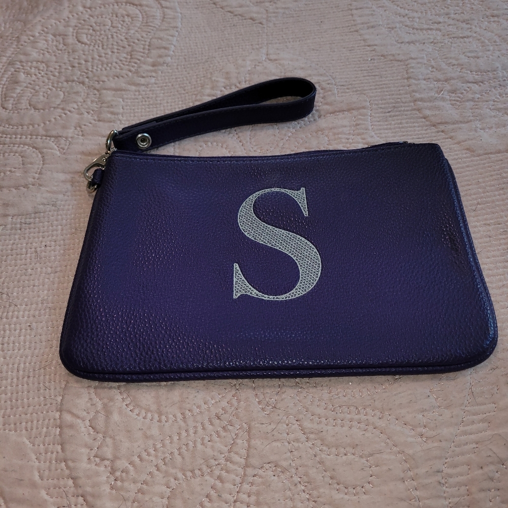 Rubie Mini with wristlet strap